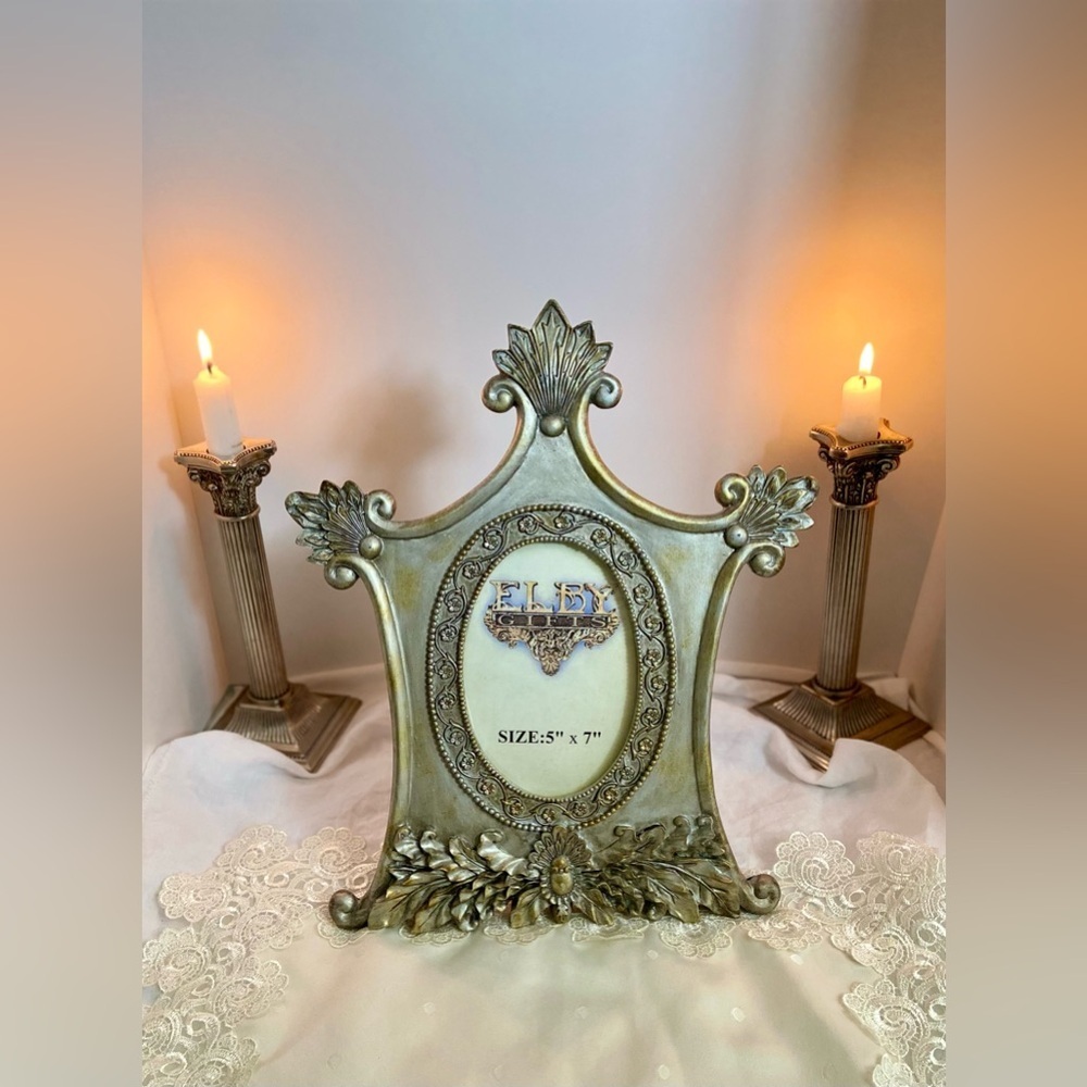 Vintage Oval opening Large ELBY GIFT antique style Picture Frame 5x7